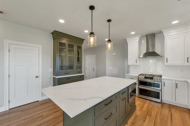 22 Fairway Drive, Dunbarton, NH 03046