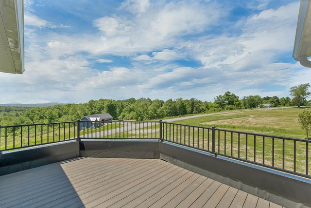 22 Fairway Drive, Dunbarton, NH 03046