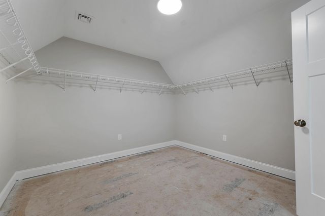 22 Fairway Drive, Dunbarton, NH 03046