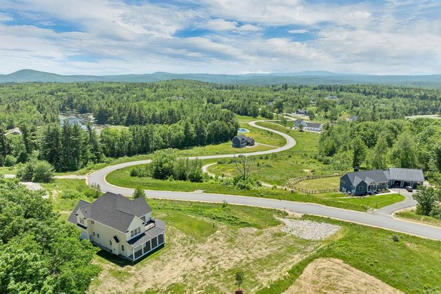 22 Fairway Drive, Dunbarton, NH 03046