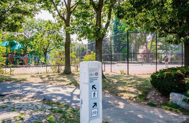61 Montebello 8, Boston, MA 02130