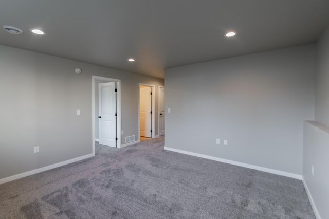 1149 60th Avenue W, West Fargo, ND 58078