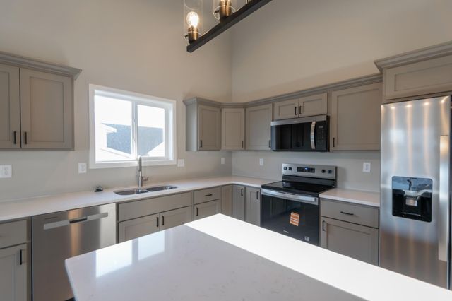 1149 60th Avenue W, West Fargo, ND 58078