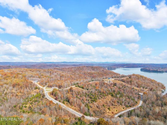 Emerald Pointe Circle, Rockwood, TN 37854