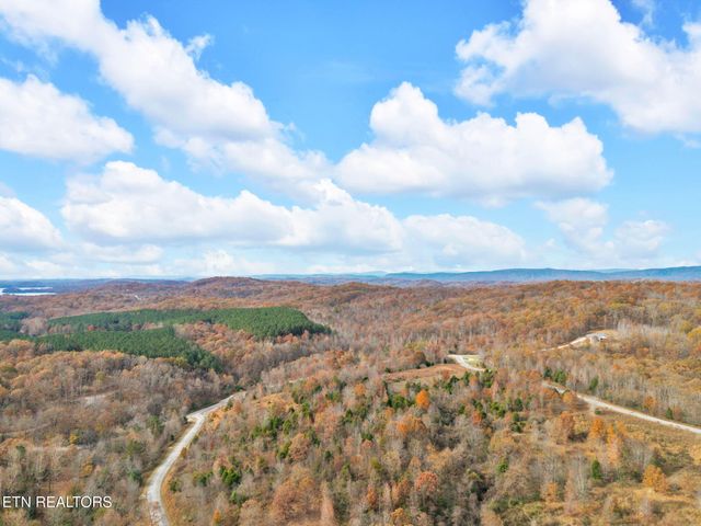 Emerald Pointe Circle, Rockwood, TN 37854