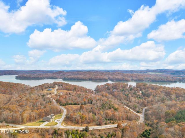 Emerald Pointe Circle, Rockwood, TN 37854