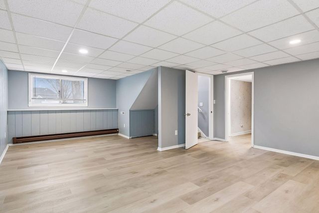 7852 Rimbley Road, Woodbury, MN 55125