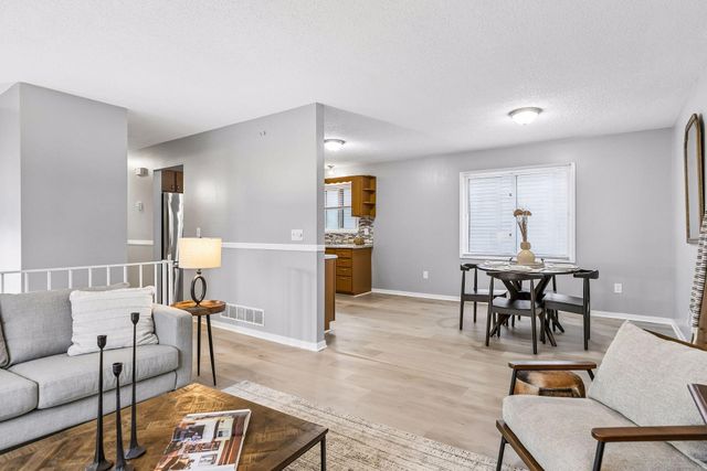 7852 Rimbley Road, Woodbury, MN 55125