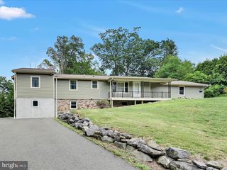 14 N 24TH ST, Pottsville, PA 17901