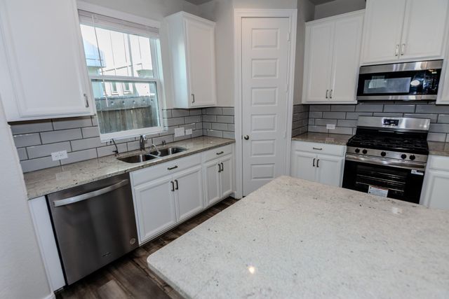 4120 Split Ivy Drive, Houston, TX 77080