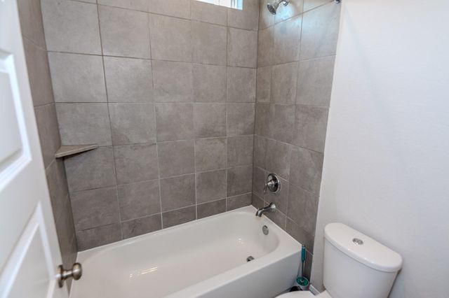 4120 Split Ivy Drive, Houston, TX 77080
