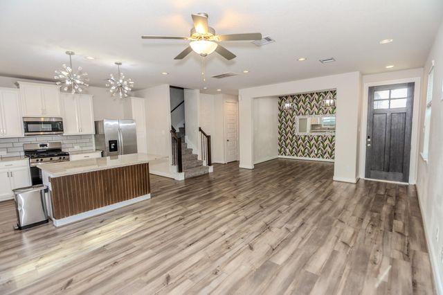 4120 Split Ivy Drive, Houston, TX 77080
