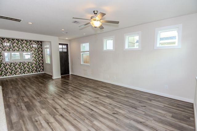 4120 Split Ivy Drive, Houston, TX 77080