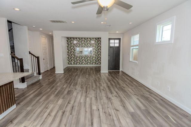 4120 Split Ivy Drive, Houston, TX 77080