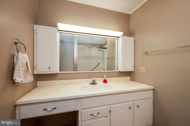 434 MORGANTOWN RD, Reading, PA 19611