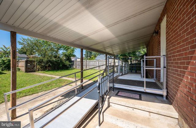 434 MORGANTOWN RD, Reading, PA 19611