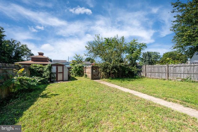434 MORGANTOWN RD, Reading, PA 19611