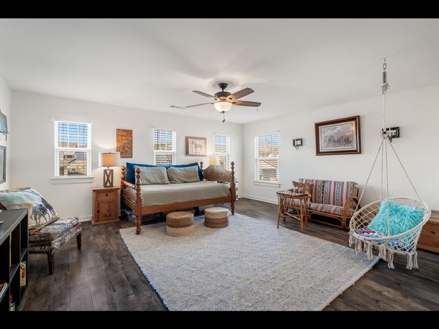 576 Nottingham Ave, Hendersonville, TN 37075