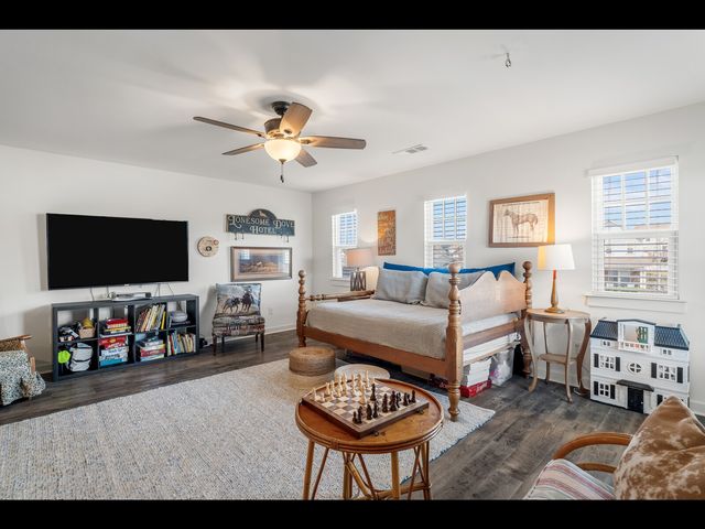 576 Nottingham Ave, Hendersonville, TN 37075