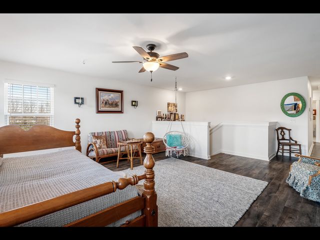 576 Nottingham Ave, Hendersonville, TN 37075