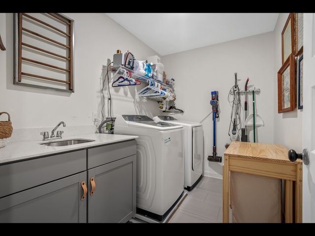 576 Nottingham Ave, Hendersonville, TN 37075