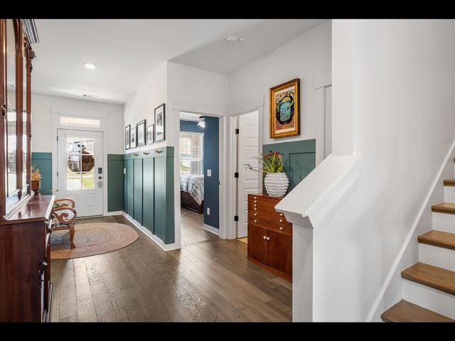 576 Nottingham Ave, Hendersonville, TN 37075