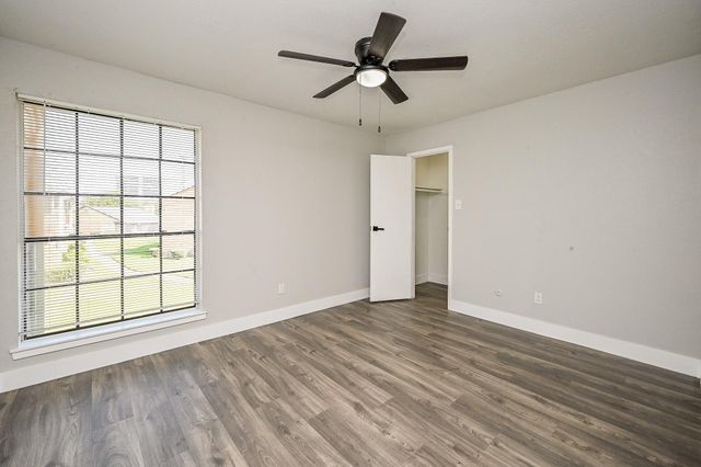 9090 S Braeswood Boulevard 86, Houston, TX 77074