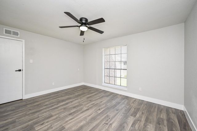 9090 S Braeswood Boulevard 86, Houston, TX 77074