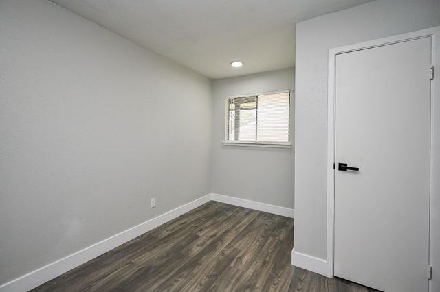 9090 S Braeswood Boulevard 86, Houston, TX 77074