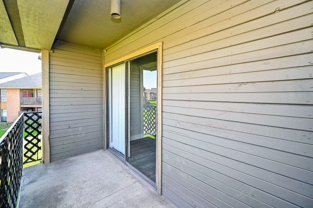 9090 S Braeswood Boulevard 86, Houston, TX 77074