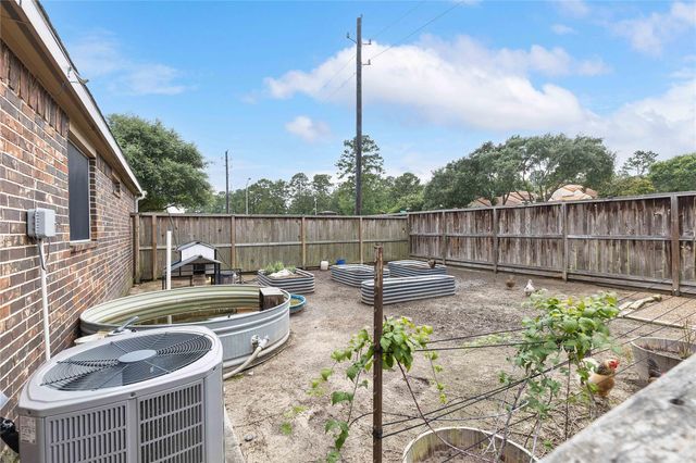 1310 Teebox Court, Crosby, TX 77532