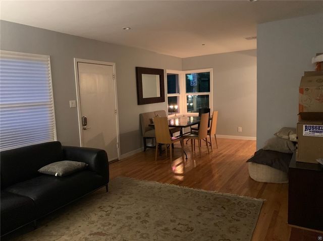 6616 Lindley Avenue, Reseda, CA 91335