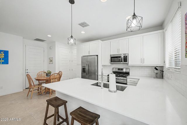 19644 W BADGETT Lane, Litchfield Park, AZ 85340