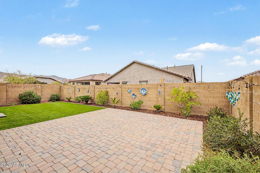 19644 W BADGETT Lane, Litchfield Park, AZ 85340 — photo 4