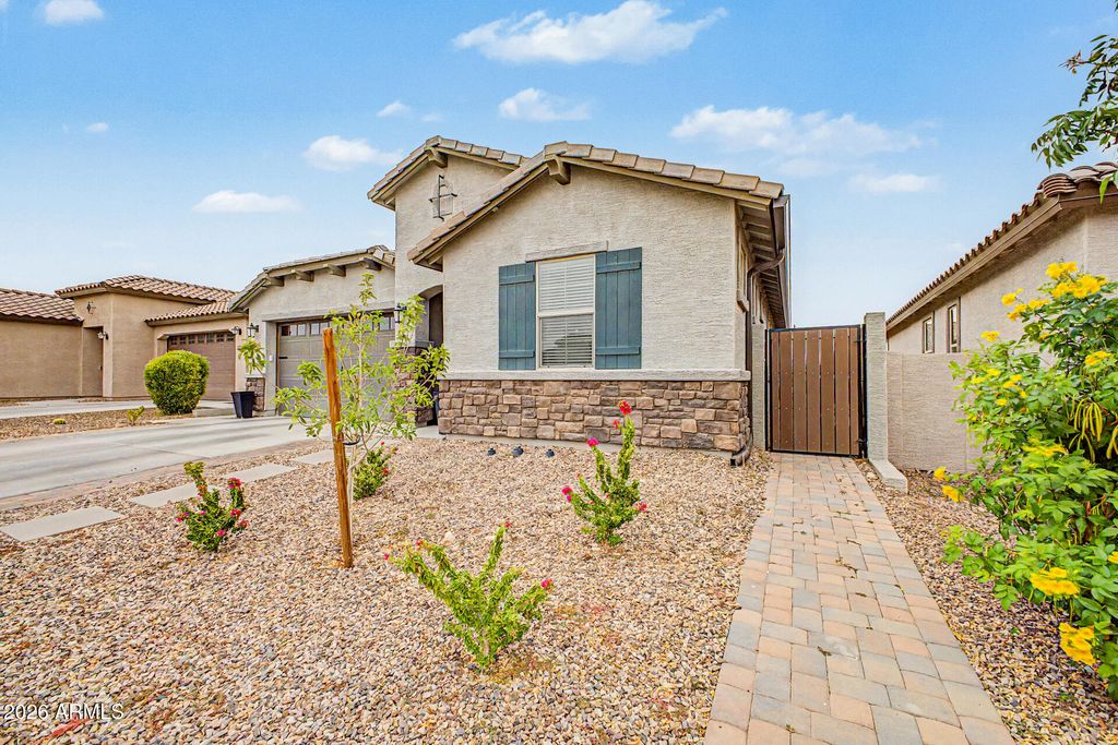 19644 W BADGETT Lane, Litchfield Park, AZ 85340 — photo 5