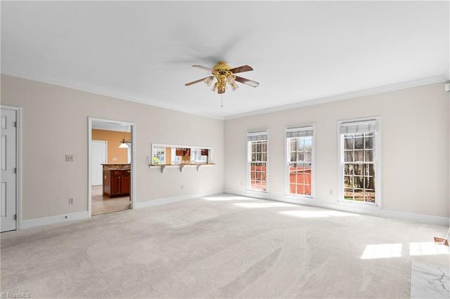 3204 Peninsula Drive, Jamestown, NC 27282