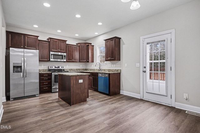 201 Phillips Ridge Lane, Goldsboro, NC 27530