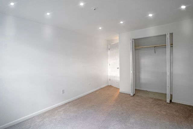 71 Presidential Dr 1, Quincy, MA 02169