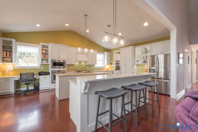 10108 Forrest Patch Dr, Mechanicsville, VA 23116