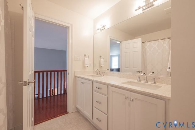 10108 Forrest Patch Dr, Mechanicsville, VA 23116