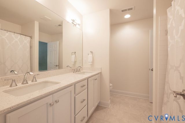 10108 Forrest Patch Dr, Mechanicsville, VA 23116