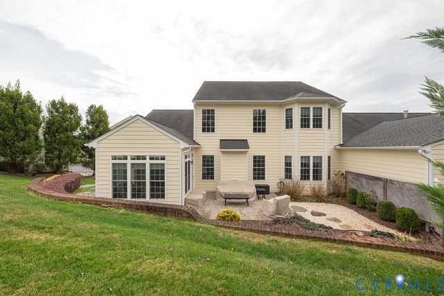 10108 Forrest Patch Dr, Mechanicsville, VA 23116