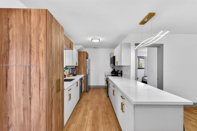 7221 Freedom Street, Hollywood, FL 33024