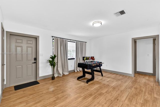 7221 Freedom Street, Hollywood, FL 33024