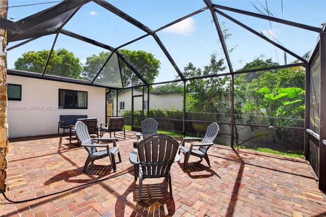 7221 Freedom Street, Hollywood, FL 33024