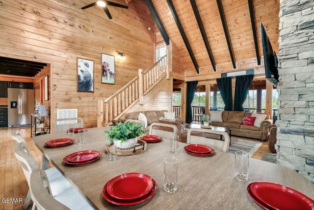 2010 Cougar Crossing Way, Sevierville, TN 37876