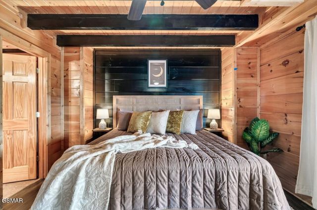 2010 Cougar Crossing Way, Sevierville, TN 37876