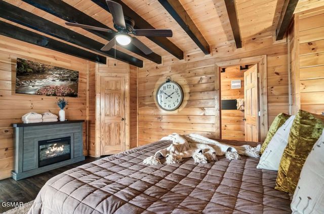 2010 Cougar Crossing Way, Sevierville, TN 37876