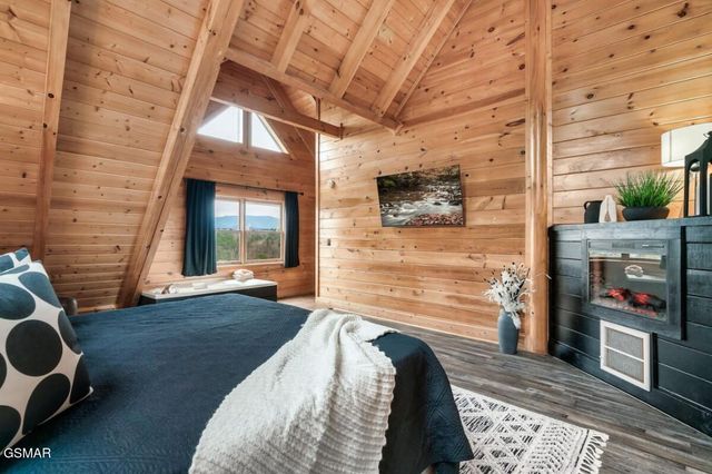 2010 Cougar Crossing Way, Sevierville, TN 37876