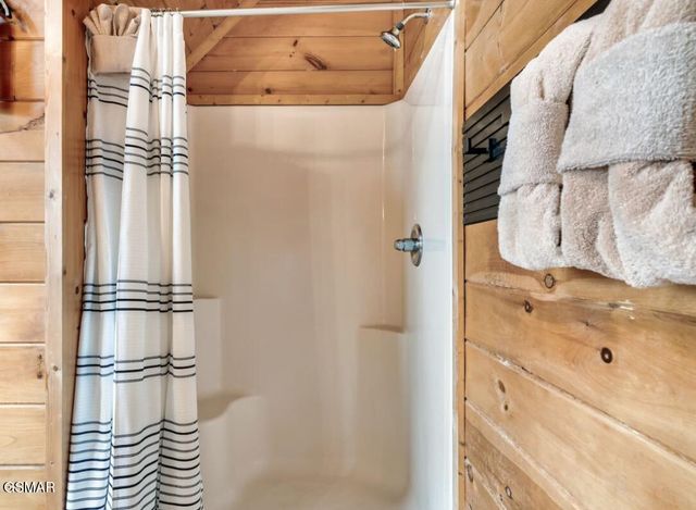 2010 Cougar Crossing Way, Sevierville, TN 37876